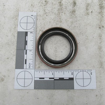 Federal Mogul OEM NOS Oil Seal Grease Replacement 1.5V2.125X.312 47322
