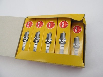 Lot of 9 NGK Spark Plugs 7784 CR8EB