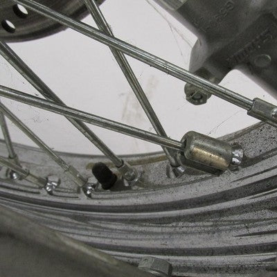 Harley Davidson OEM 39mm Narrow Glide Front Wheel Disc Front End Dyna
