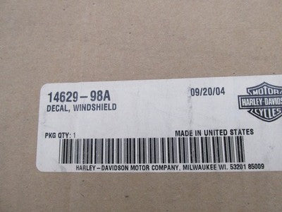 (1) Single Harley Davidson Genuine NOS Windshield Decal 14629-98A