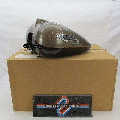 Harley OEM NEW NOS 2004 Road King FLHRCI Fuel Tank Smokey Gold Black 6