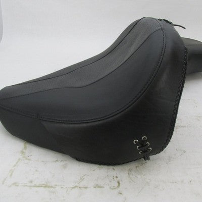 Harley Davidson OEM Solo Seat w/ Passenger Pillion 00-06 51467-00 5221