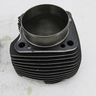 Pair of Harley Davidson OEM M8 Milwaukee Eight 107" Bored to 117" Cyli