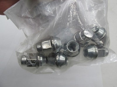 Lot of 7 Harley-Davidson OEM NOS 16-24 Trike Rear Wheel Lug Nuts 10100