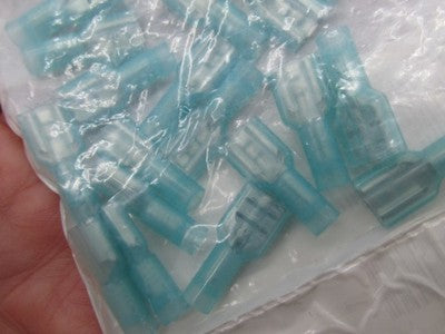 Lot of 25 Namz NOS .25" Male Quick Disconnect 14-16 Guage Wire 2120-05