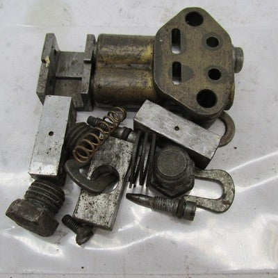 Triumph Vintage 63-Up Unit Twin Oil Pump w/ Misc Parts 70-9421