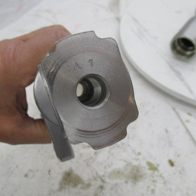 Harley Davidson Showa OEM Pair of Front Fork Slider 45918-86 (R) 45915