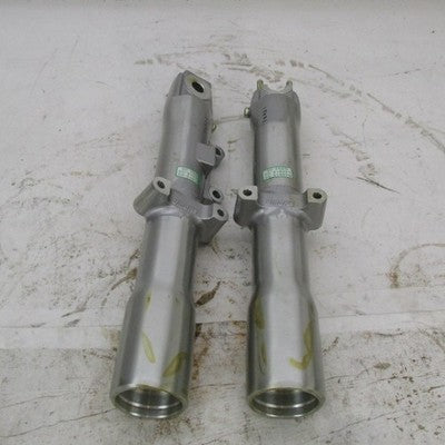 Pair of Harley OEM 00-06 Softail Showa Lower Fork Sliders R45915-00 L4