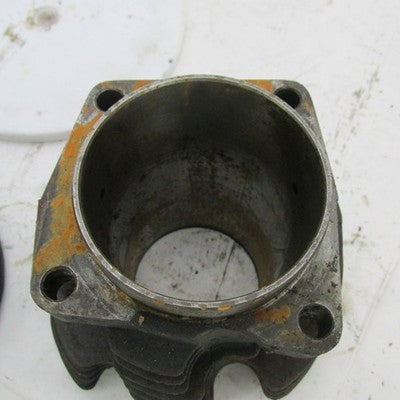 Pair of Harley OEM Front + Rear Cylinder Jugs 1000cc Ironhead 16561-72