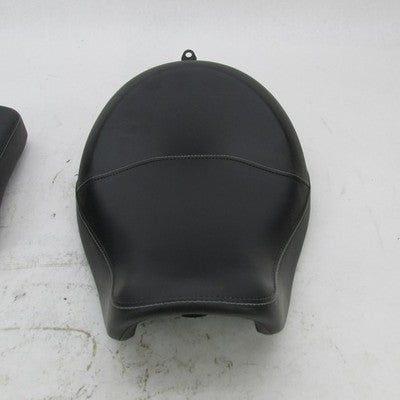 Harley OEM Solo Seat w/ Passenger Seat Pillion 10-17 Dyna 51503-10 515