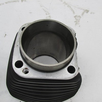 Pair of Harley OEM Stock 99-06 Twin Cam 88 Cylinder Jugs & STD Pistons