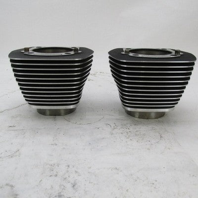 Pair of Harley Davidson OEM Stock 99-06 Twin Cam 88 Cylinder Jugs Blac