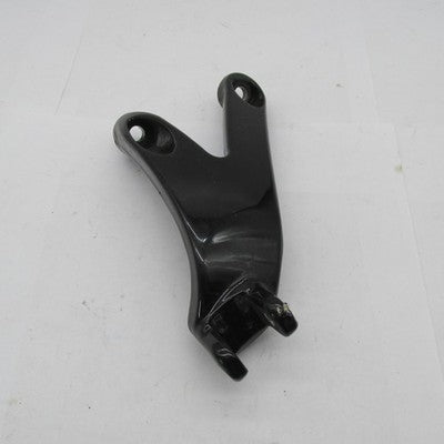 Harley-Davidson OEM Fat Bob Front Right Rider Footpeg Mount Bracket 50