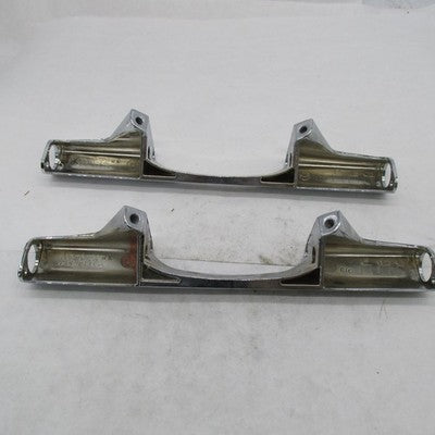 Harley Davidson OEM Chrome Rear Turn Signal Light Bar Mount Bracket 68