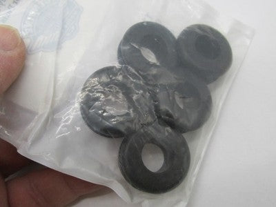 Harley-Davidson OEM NOS 5 Pack Fuel Tank Mounting Grommets 11447