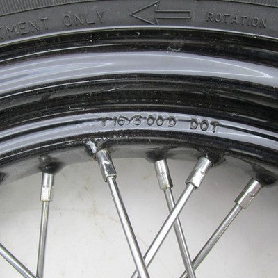 Harley-Davidson Genuine Rear Wheel w/ Dunlop D401T Tire 16x3 150/80B16