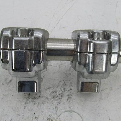 Harley Davidson OEM Chrome Handlebars Handlebar Risers Set 55800058 56