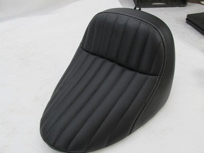 Harley-Davidson Genuine NOS Street Bob Softail Stock Solo Rider Seat 5