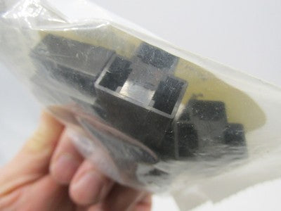 Lot of 8 Harley-Davidson Genuine NOS 3-Way Housing Connectors 72200-94