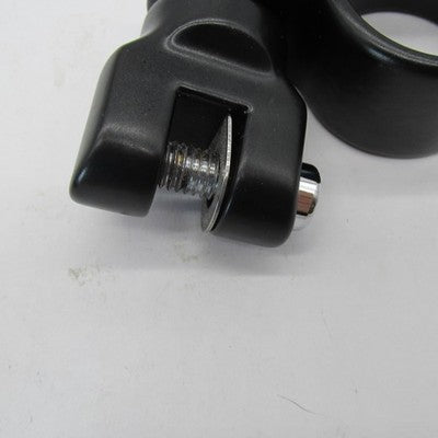 Pair of Genuine Kuryakyn Black Highway Peg Mounts w/ 1.25" Magnum Clam