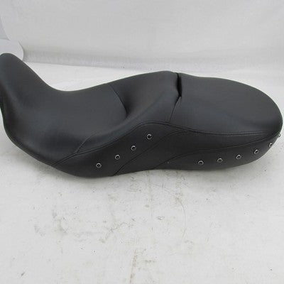 Harley Davidson Genuine NOS NIB Studded Low Reach Seat Touring 5200003