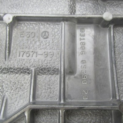 Pair of Harley Davidson OEM NOS Upper Rocker Box Cover Dyna 17543-99 1