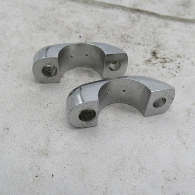 Lot of 2 Harley-Davidson OEM Front Turn Signal Clamps Chrome 68486-82