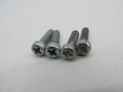 Lot of 4 Harley Davidson Genuine NOS 8-32 x 5/8" Fillster Screws 916