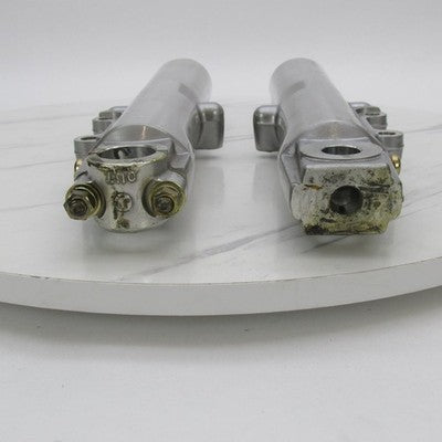 Pair of Harley Davidson OEM Lower Front Fork Sliders Showa 46537-02A 4