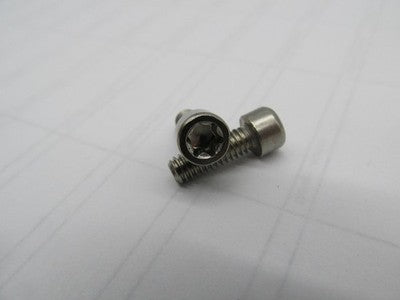 Lot of 2 Harley Davidson Genuine NOS 8-32 x 1/2" Torx Cap Head Screws