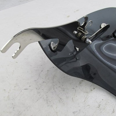 Harley OEM Dark Smoked Detachable Wind Splitter Vented Windshield & Ki