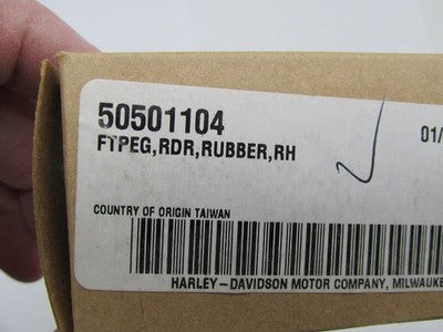 Harley-Davidson Genuine OEM NOS Right Rubber Rider Footpeg 50501104
