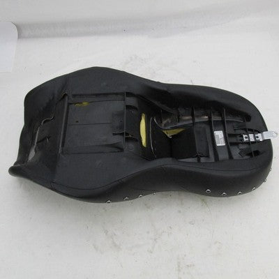 Harley Davidson Genuine NOS NIB Studded Low Reach Seat Touring 5200003