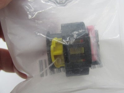 Harley Davidson Genuine NOS 4-Way Socket Housing 72406-07A