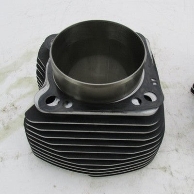 Pair of Harley Davidson OEM M8 Milwaukee Eight 107" Bored to 117" Cyli