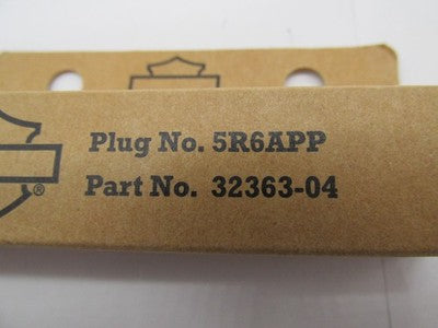 Harley Davidson Genuine NOS 5R6APP Single Spark Plug 32363-04