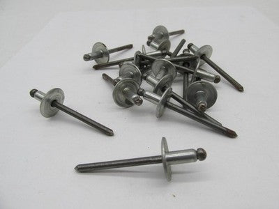 (1) Single Harley Davidson Genuine NOS Blind Rivet 8483