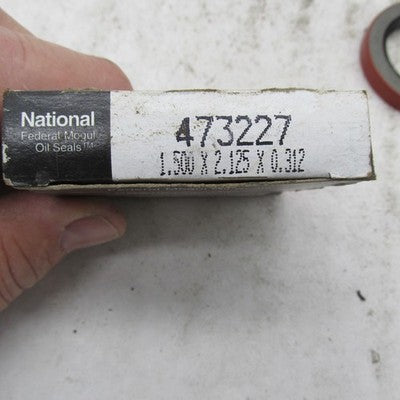 Federal Mogul OEM NOS Oil Seal Grease Replacement 1.5V2.125X.312 47322