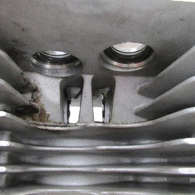 Set of Harley OEM Twin Cam 96 Engine Cylinder Heads 17096-06 17090-06
