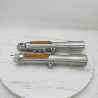 Harley Davidson Showa OEM Pair of Front Fork Slider 45915-00 (R) 45916
