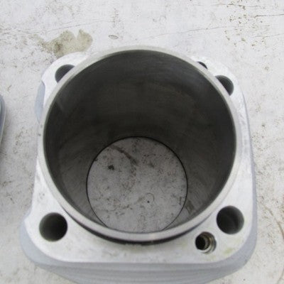 Pair of Harley OEM Stock 99-06 Twin Cam 88 Cylinder Jugs Silver 16593-