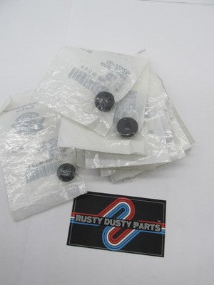 Lot of 14 Harley Davidson Genuine NOS Nylon Bushing 58272-95