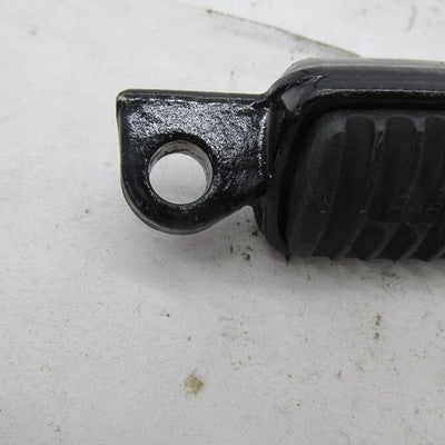Harley Davidson OEM Pair of Passenger Footpeg Black 33134-07 33135-07