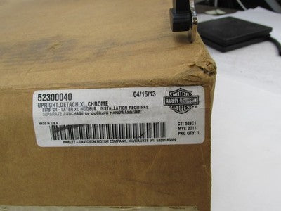 Harley Genuine OEM NOS XL One Piece Detachable Upright Sissy Bar Chrom