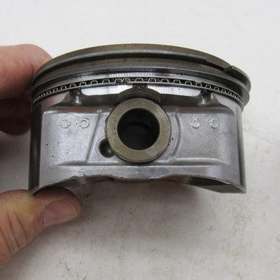 Pair of Harley Davidson OEM Stock Twin Cam 96 Pistons STD Bore 21988-0