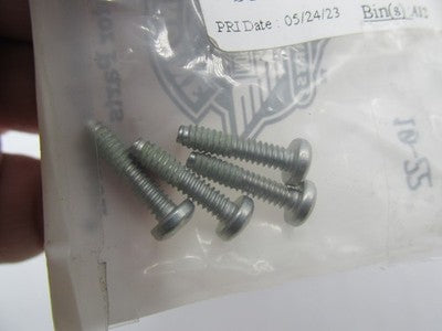 Lot of 4 Harley-Davidson OEM NOS 6-32 x 5/8" Torx Pan-Head Tapping Scr