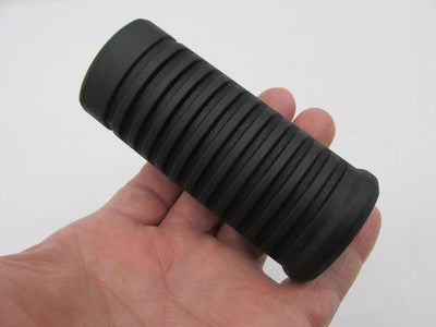 Harley-Davidson Genuine OEM NOS Right Rubber Rider Footpeg 50501104