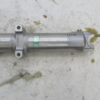 Harley Davidson Showa OEM Pair of Front Fork Slider 45915-00 (R) 45916