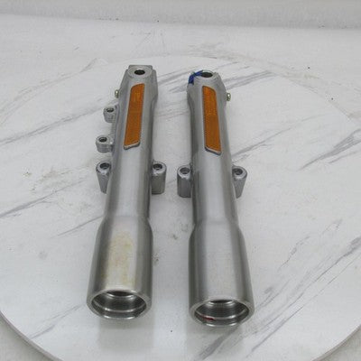 Pair of Harley Genuine Lower Front Fork Sliders 00-06 Showa 45915-00 4