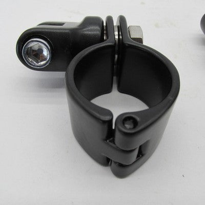 Pair of Genuine Kuryakyn Black Highway Peg Mounts w/ 1.25" Magnum Clam